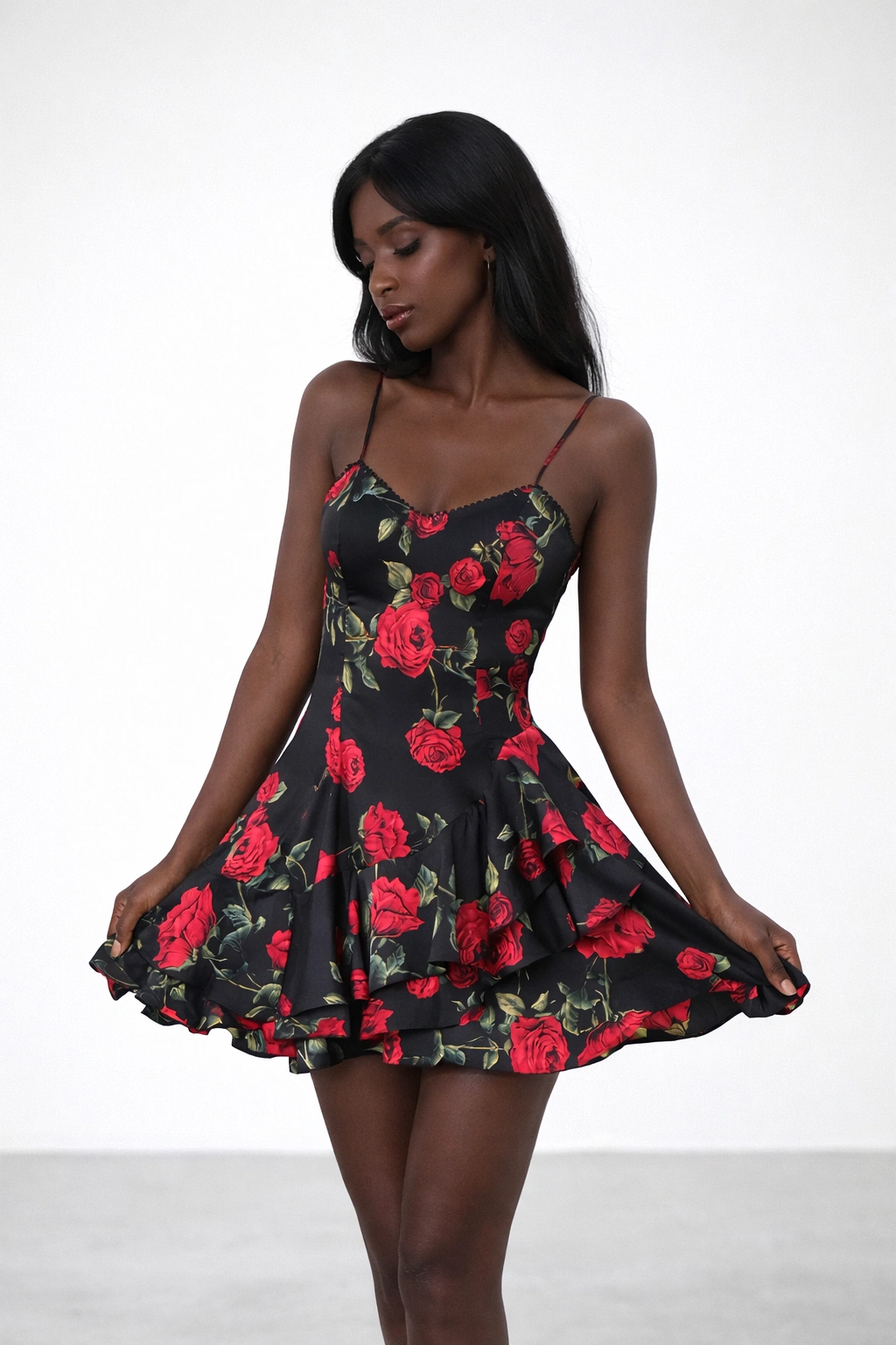 ვარდისფერი ნუარის აბრეშუმის კაბა